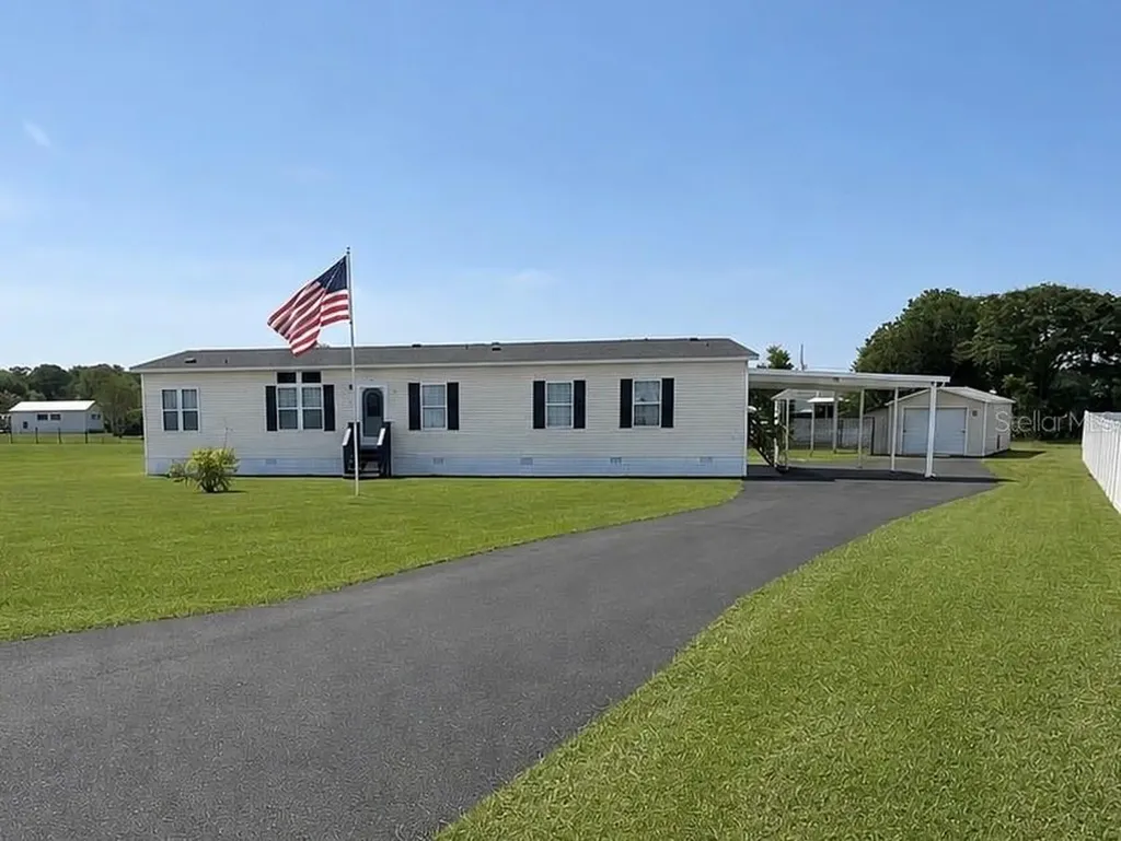 13718 County Road 109d-3 Lady Lake FL 32159