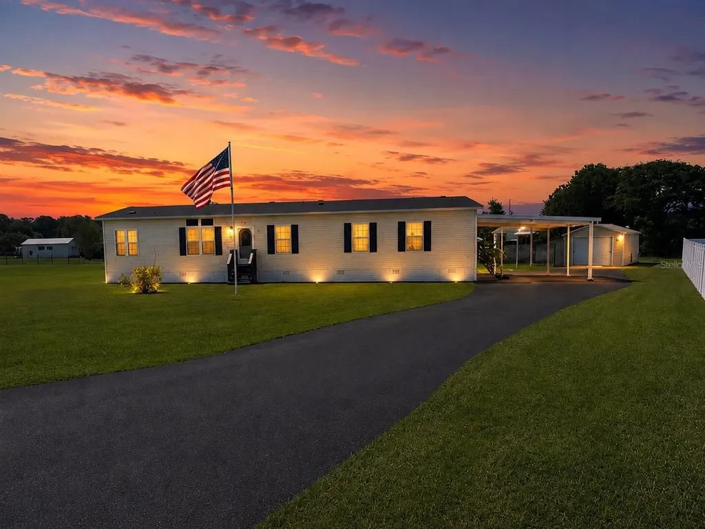 13718 County Road 109d-3 Lady Lake FL 32159