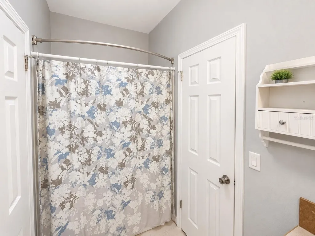 13718 County Road 109d-3 Lady Lake FL 32159