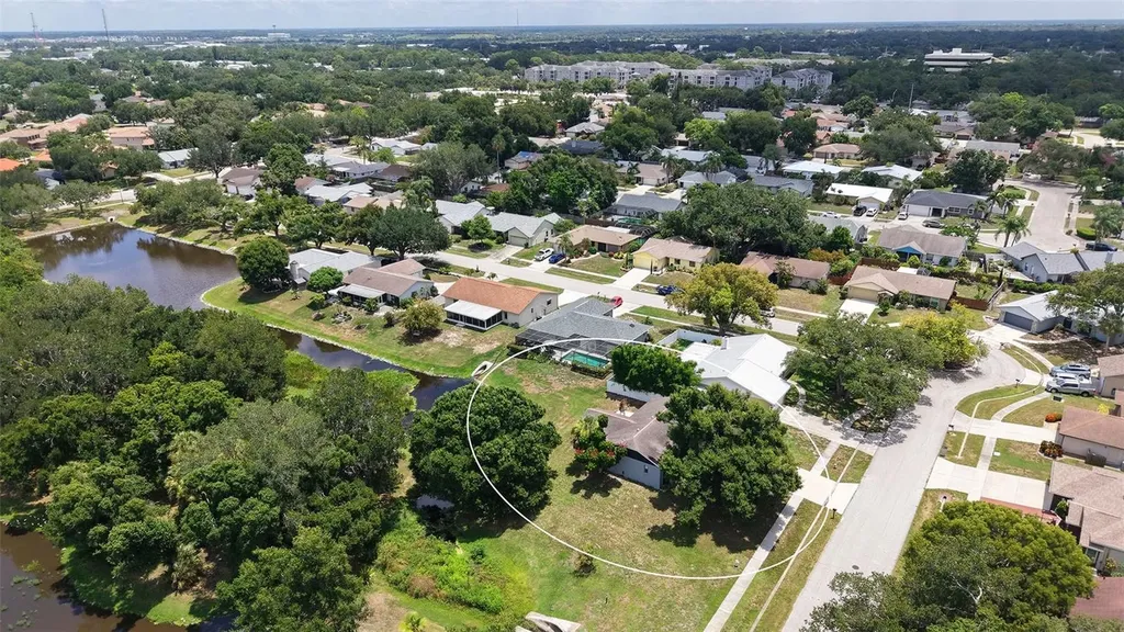 2481 S Scarlet Oak Court Sarasota FL 34232