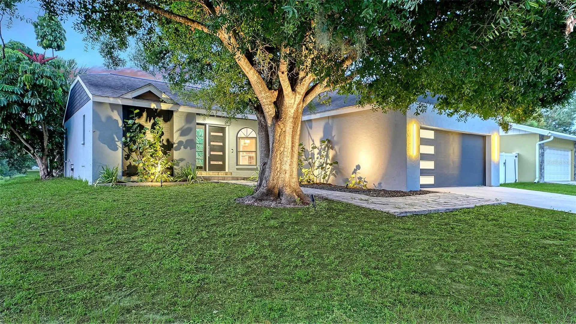 2481 S Scarlet Oak Court Sarasota FL 34232