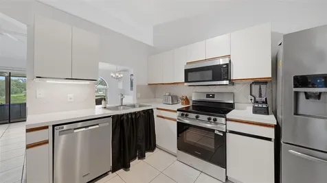 2481 S Scarlet Oak Court Sarasota FL 34232