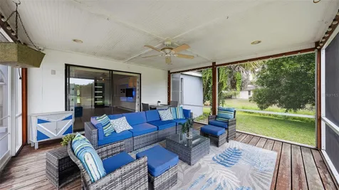 2481 S Scarlet Oak Court Sarasota FL 34232