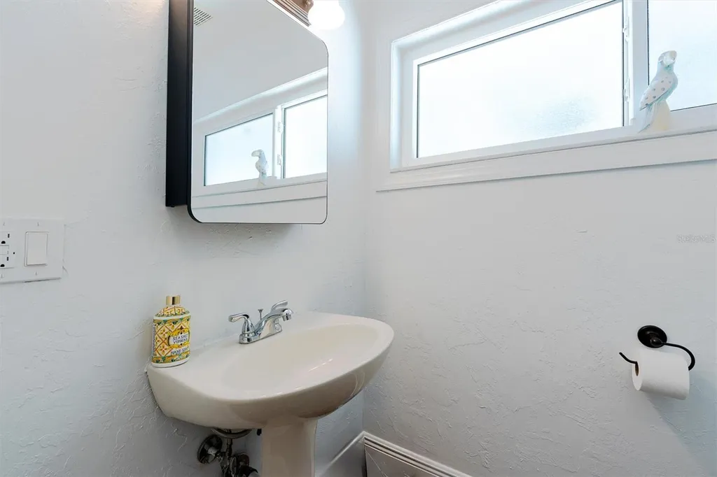 16102 4th Street E Redington Beach FL 33708