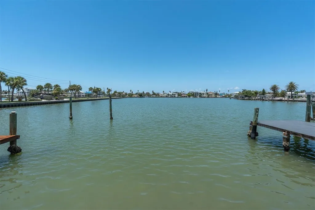 16102 4th Street E Redington Beach FL 33708