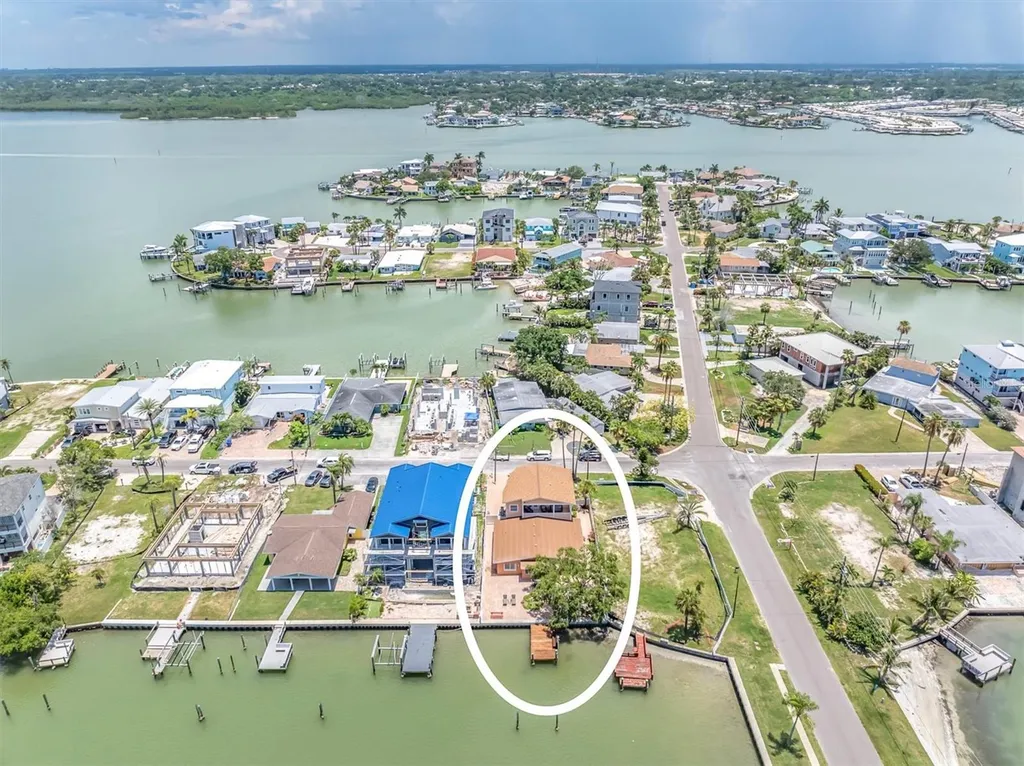 16102 4th Street E Redington Beach FL 33708