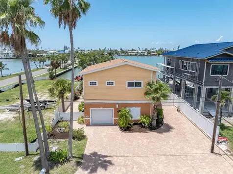 16102 4th Street E Redington Beach FL 33708