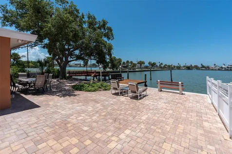 16102 4th Street E Redington Beach FL 33708