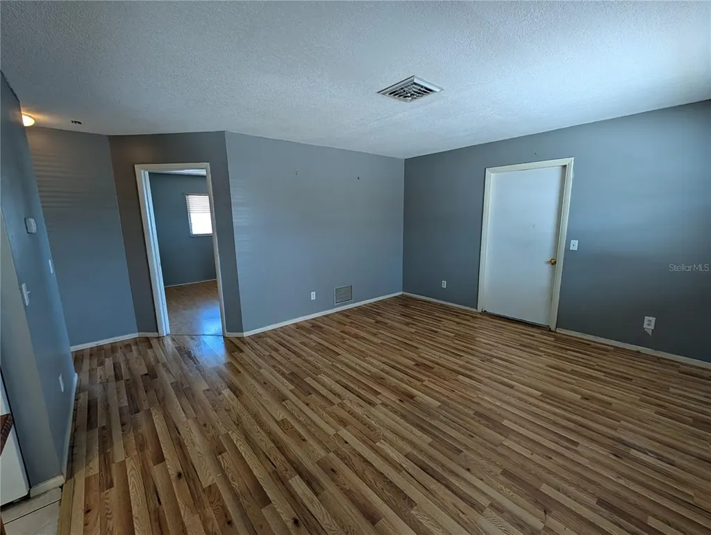 285 S Mccall Road Englewood FL 34223