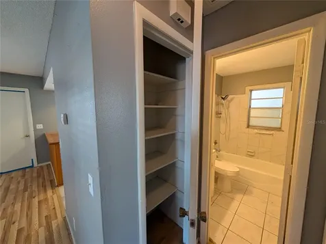 285 S Mccall Road Englewood FL 34223