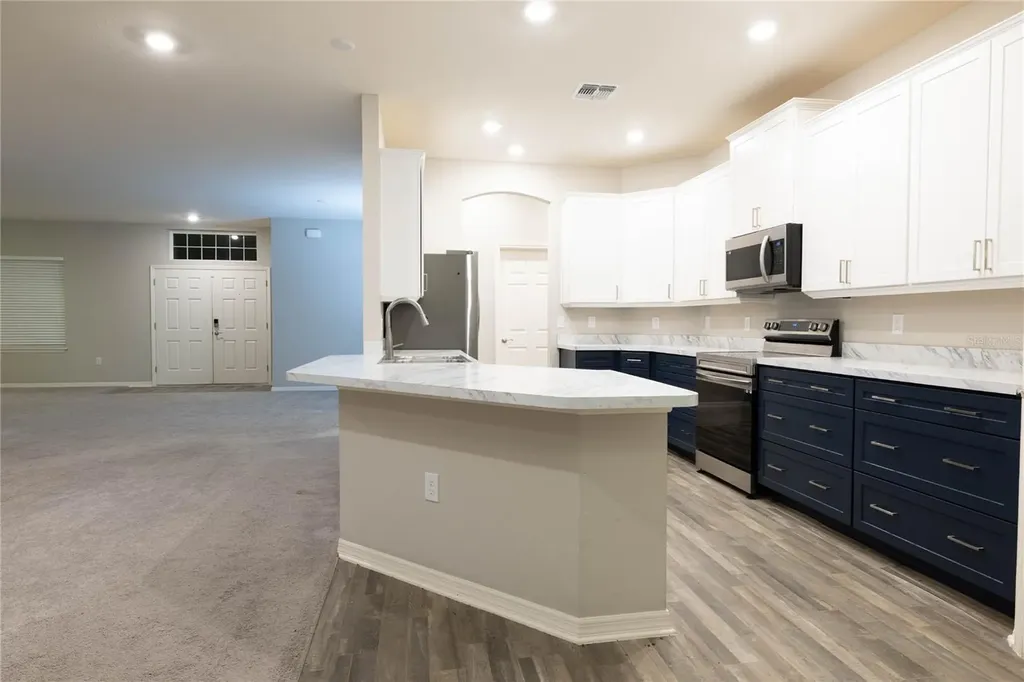1069 Montgomery Lane Polk City FL 33868