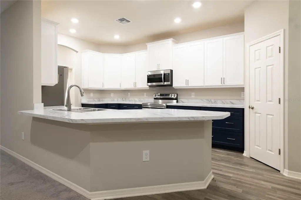1069 Montgomery Lane Polk City FL 33868
