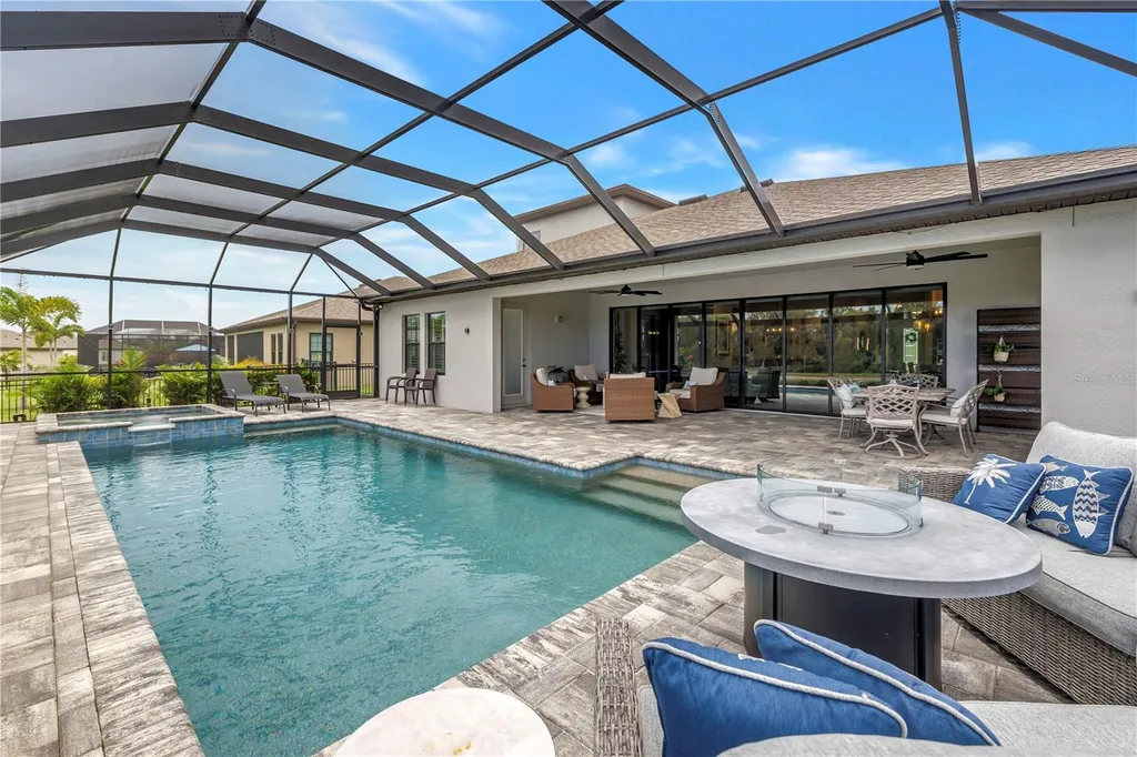 9279 Warm Springs Parrish FL 34219