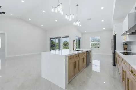 14663 Lillian Circle Port Charlotte FL 33981