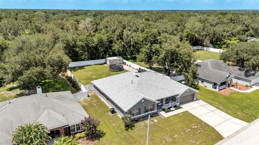 2855 Blackwater Oaks Drive Mulberry FL 33860