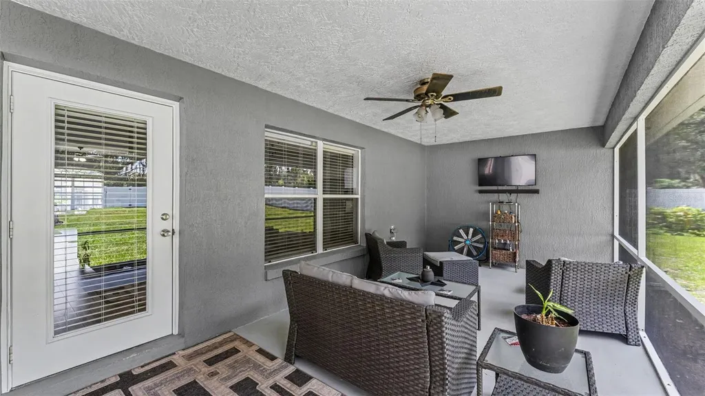 2855 Blackwater Oaks Drive Mulberry FL 33860