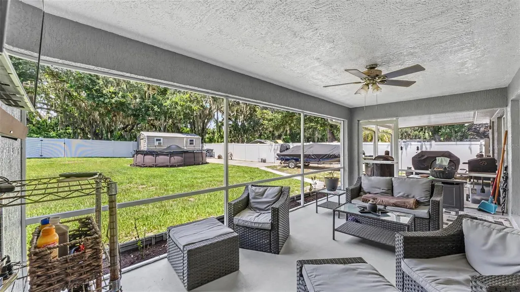 2855 Blackwater Oaks Drive Mulberry FL 33860