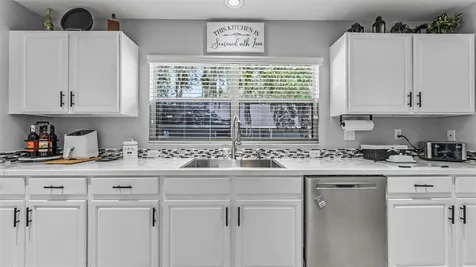 2855 Blackwater Oaks Drive Mulberry FL 33860