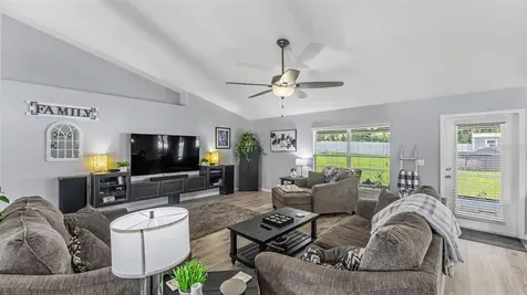 2855 Blackwater Oaks Drive Mulberry FL 33860