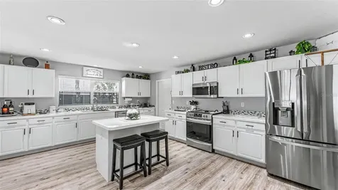 2855 Blackwater Oaks Drive Mulberry FL 33860