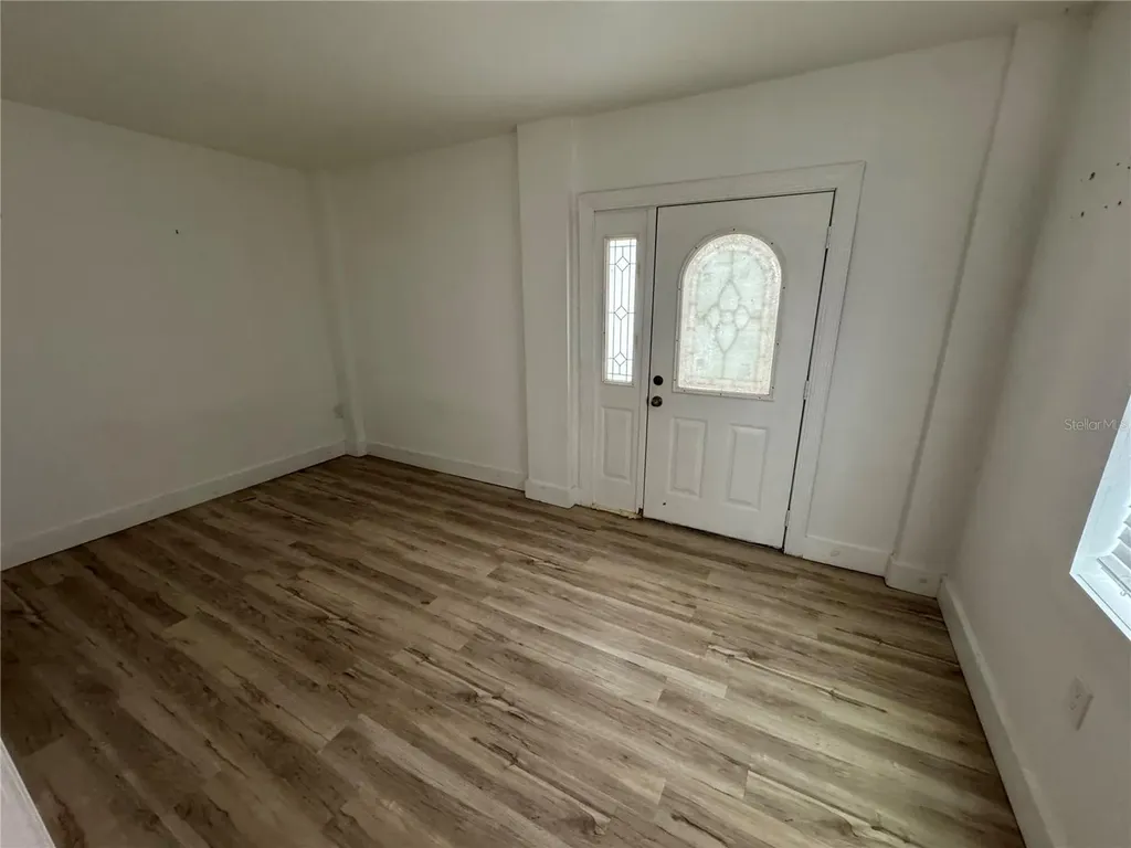 812 Tropical Drive Bradenton FL 34208