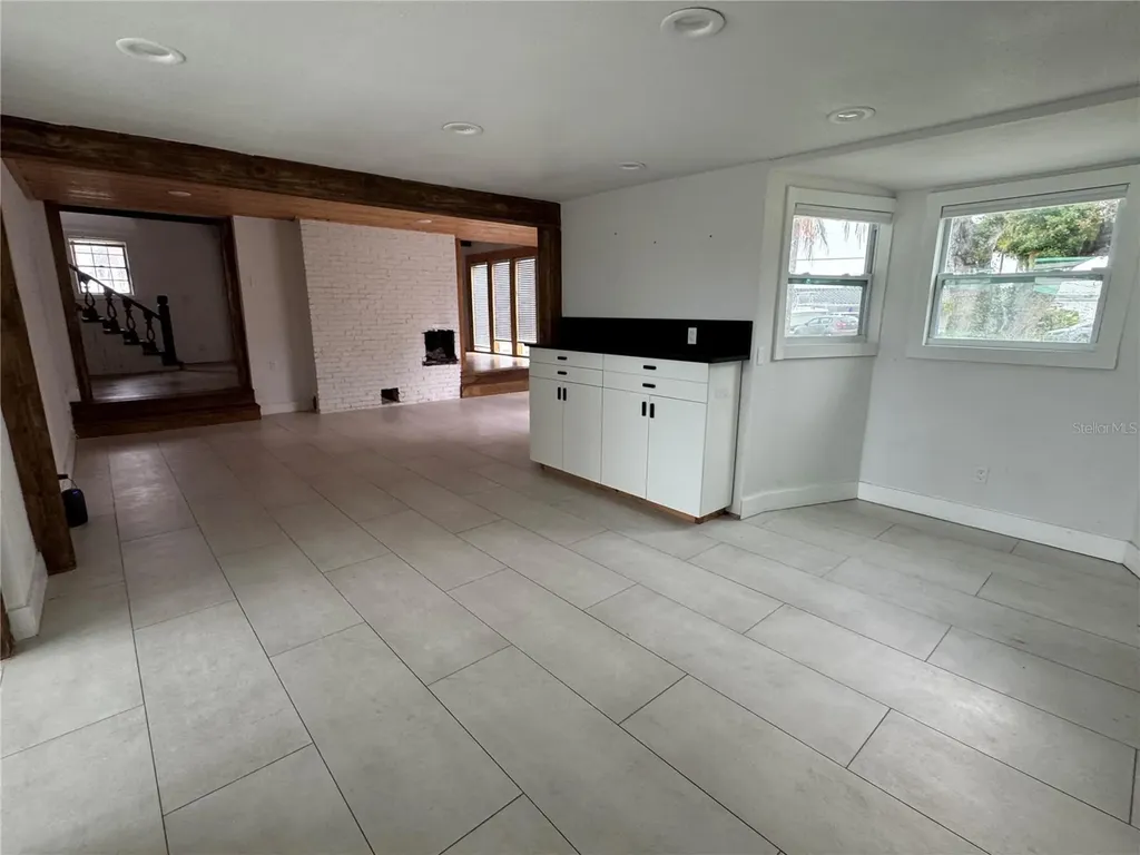 812 Tropical Drive Bradenton FL 34208