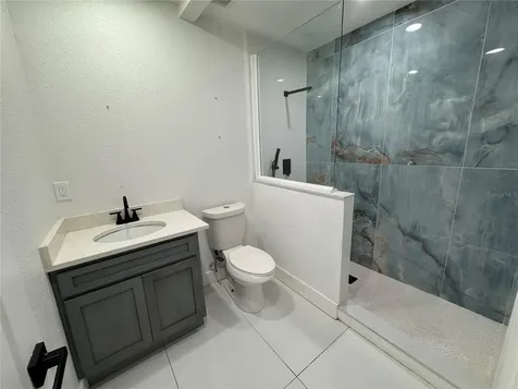 812 Tropical Drive Bradenton FL 34208