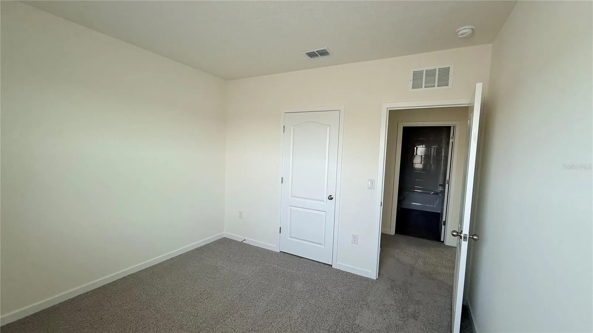 2046 Walnut Creek Drive Kissimmee FL 34744