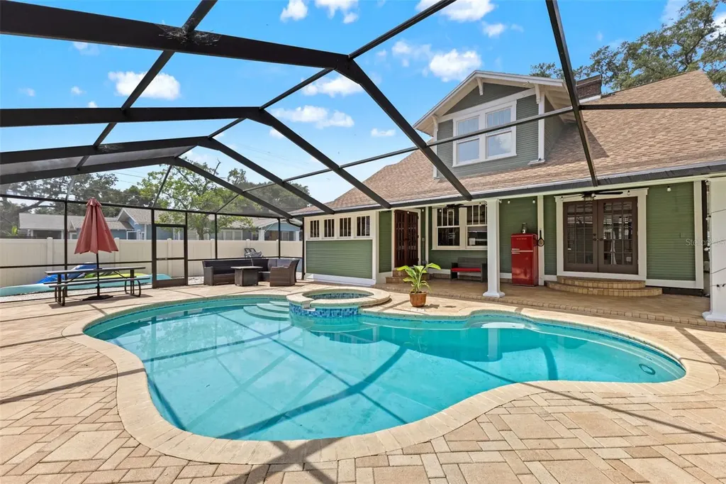 120 W Comanche Avenue Tampa FL 33604