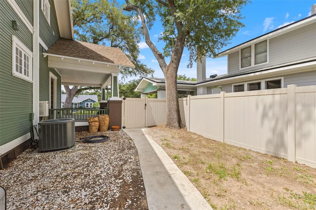 120 W Comanche Avenue Tampa FL 33604
