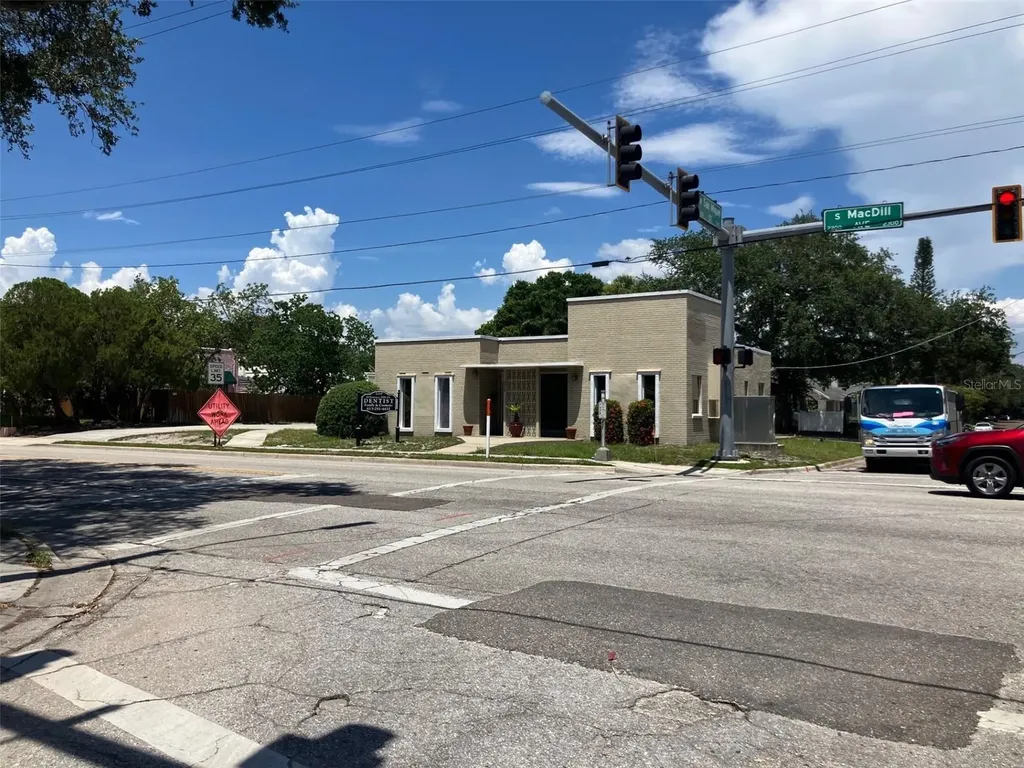 2210 S Macdill Avenue Tampa FL 33629
