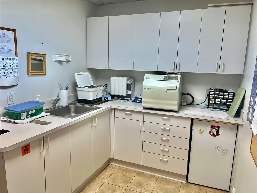 2210 S Macdill Avenue Tampa FL 33629