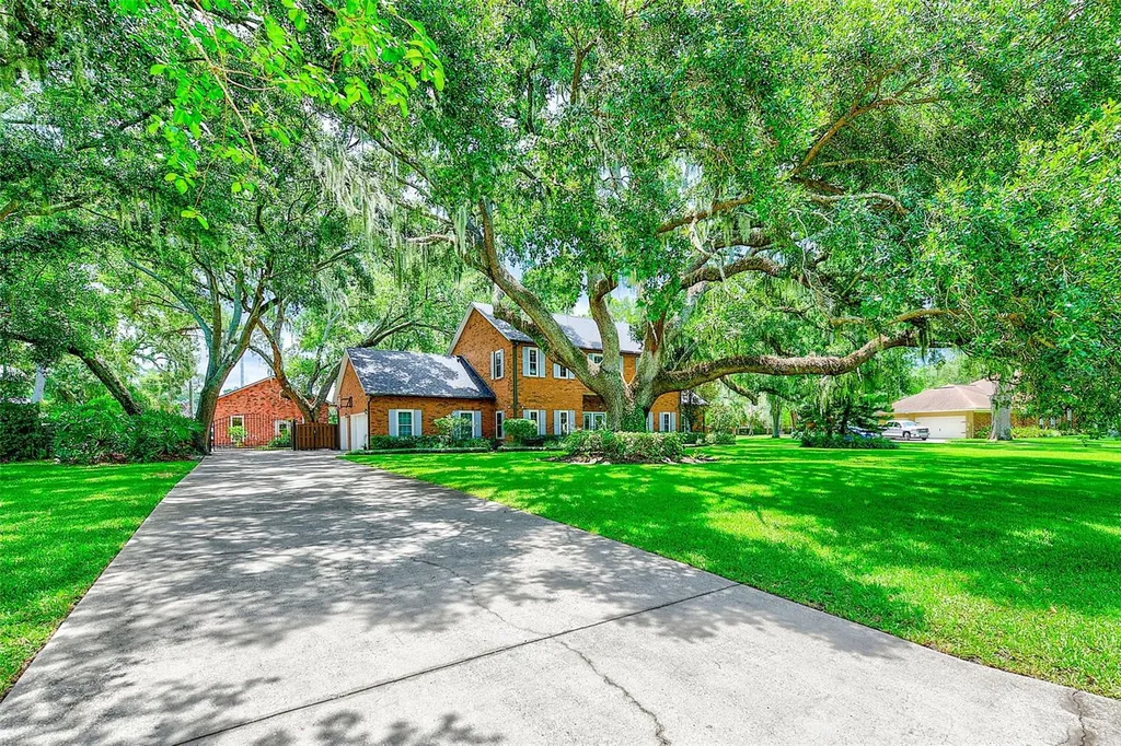 807 Centerbrook Drive Brandon FL 33511