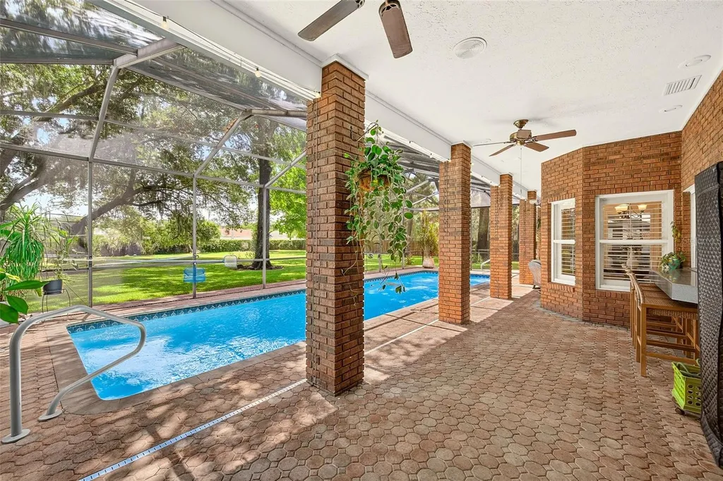 807 Centerbrook Drive Brandon FL 33511