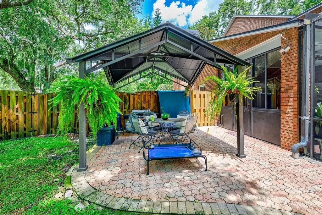 807 Centerbrook Drive Brandon FL 33511