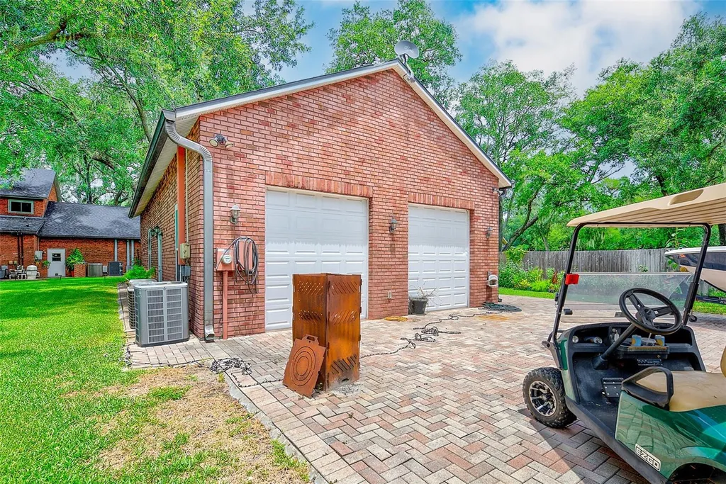 807 Centerbrook Drive Brandon FL 33511