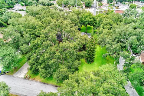 807 Centerbrook Drive Brandon FL 33511