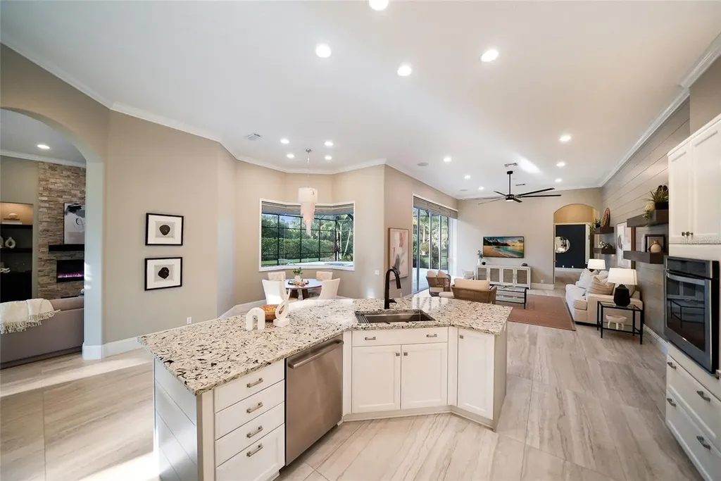 8122 Lone Tree Glen Lakewood Ranch FL 34202