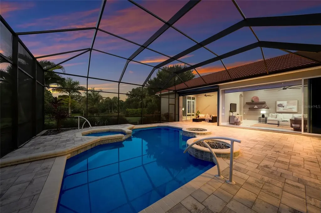 8122 Lone Tree Glen Lakewood Ranch FL 34202
