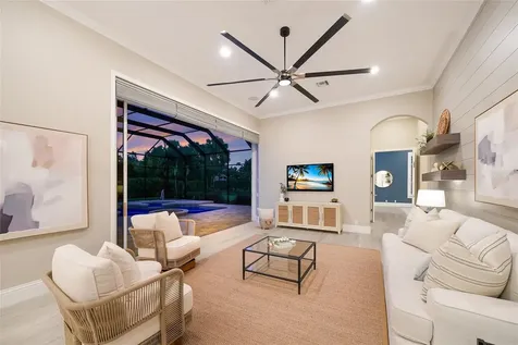 8122 Lone Tree Glen Lakewood Ranch FL 34202