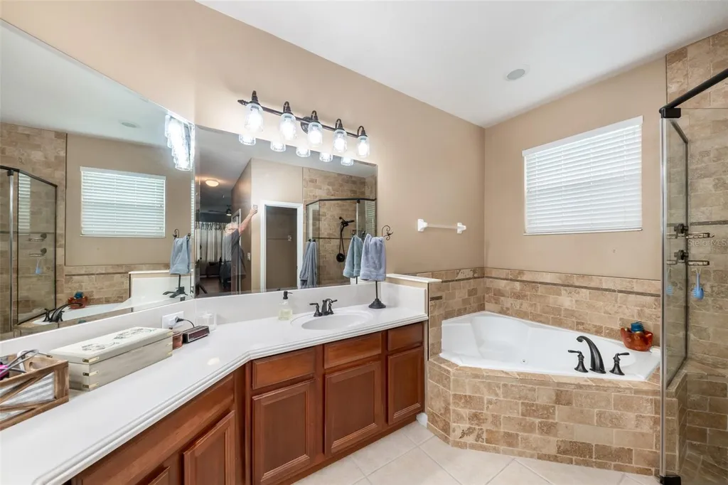 407 Osprey Lakes Circle Oviedo FL 32766