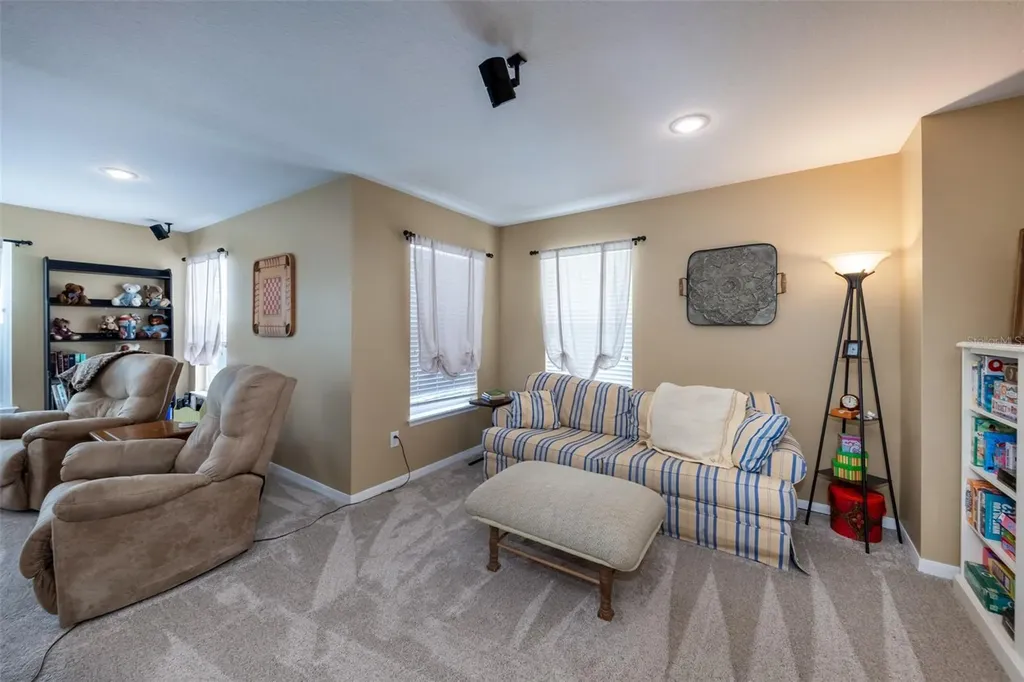 407 Osprey Lakes Circle Oviedo FL 32766