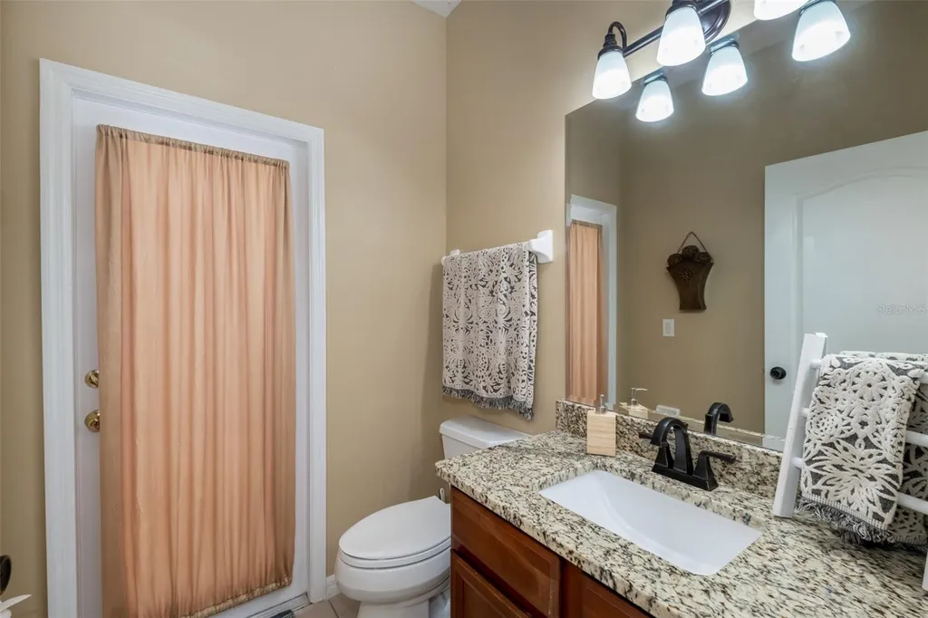 407 Osprey Lakes Circle Oviedo FL 32766