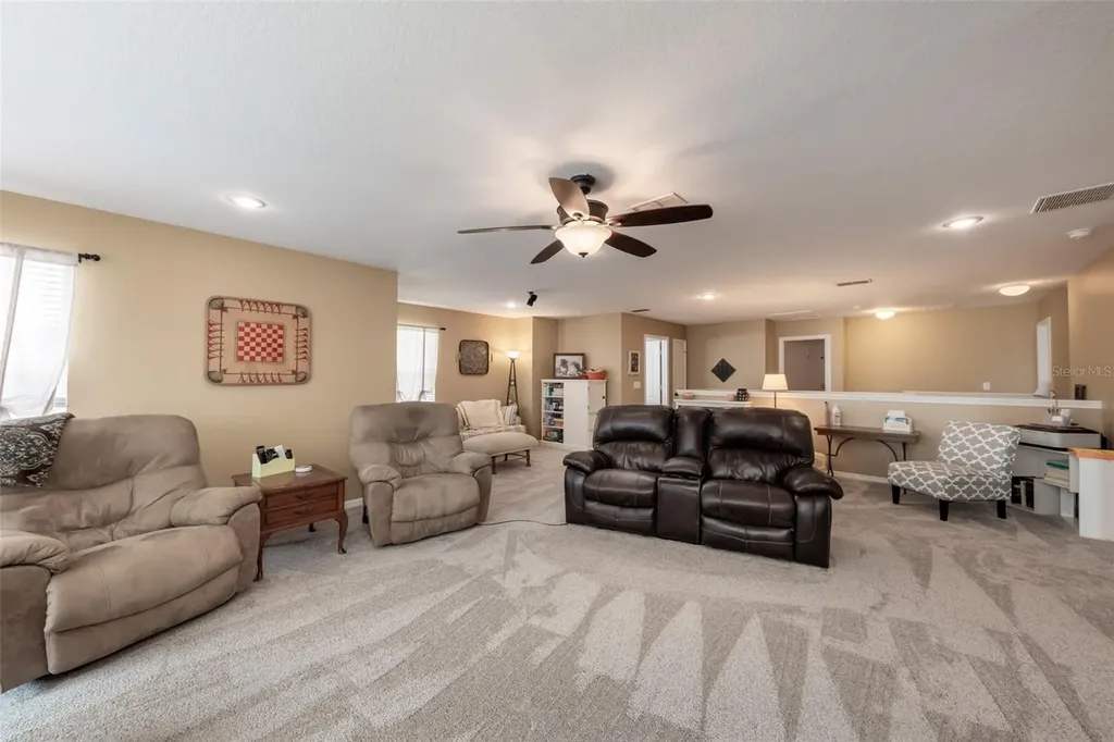 407 Osprey Lakes Circle Oviedo FL 32766