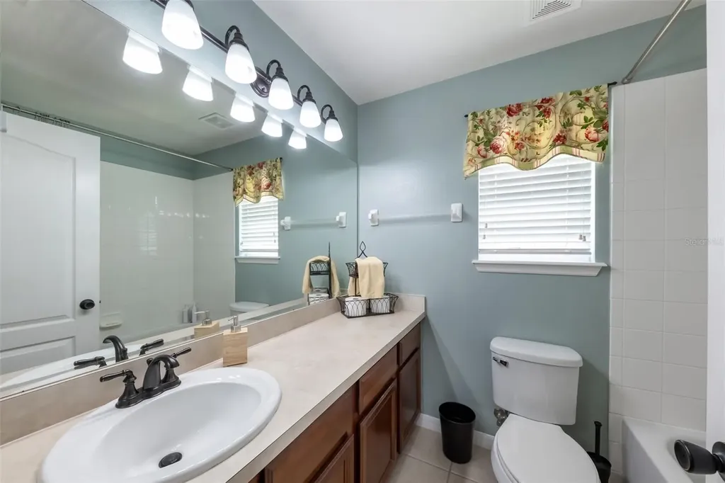 407 Osprey Lakes Circle Oviedo FL 32766
