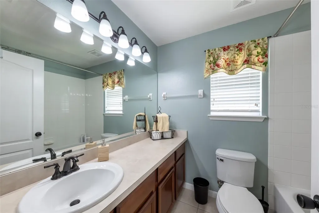 407 Osprey Lakes Circle Oviedo FL 32766