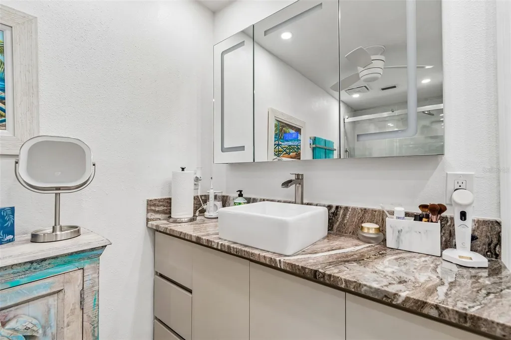392 Boca Ciega Point Boulevard N St Petersburg FL 33708