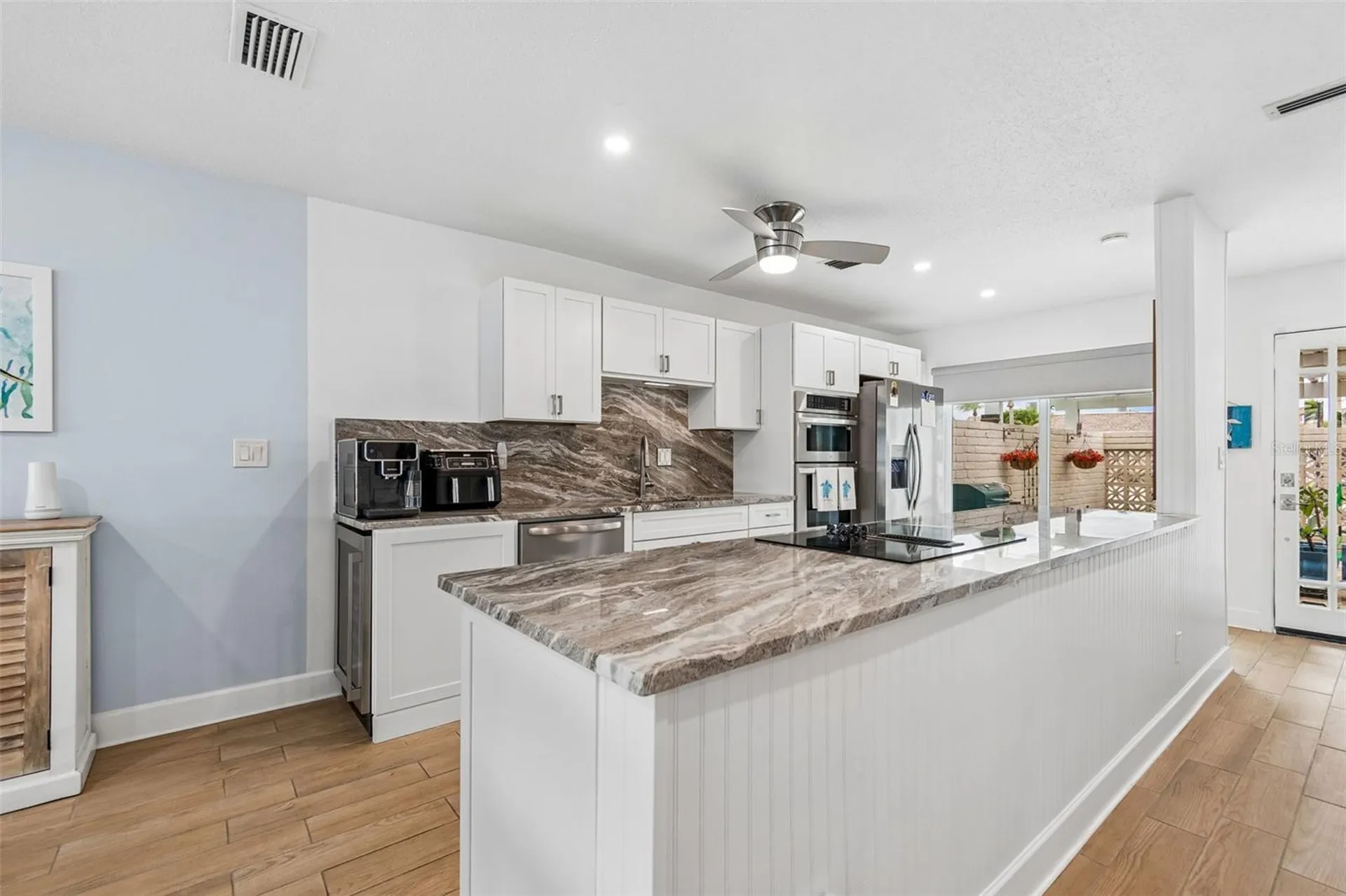 392 Boca Ciega Point Boulevard N St Petersburg FL 33708