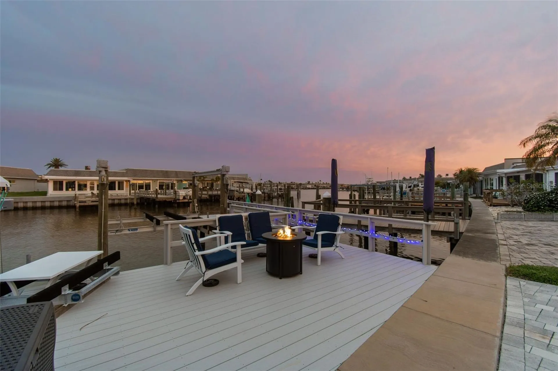 392 Boca Ciega Point Boulevard N St Petersburg FL 33708
