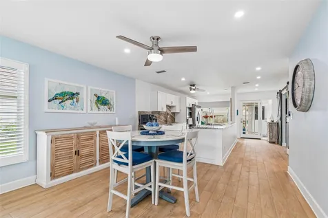 392 Boca Ciega Point Boulevard N St Petersburg FL 33708